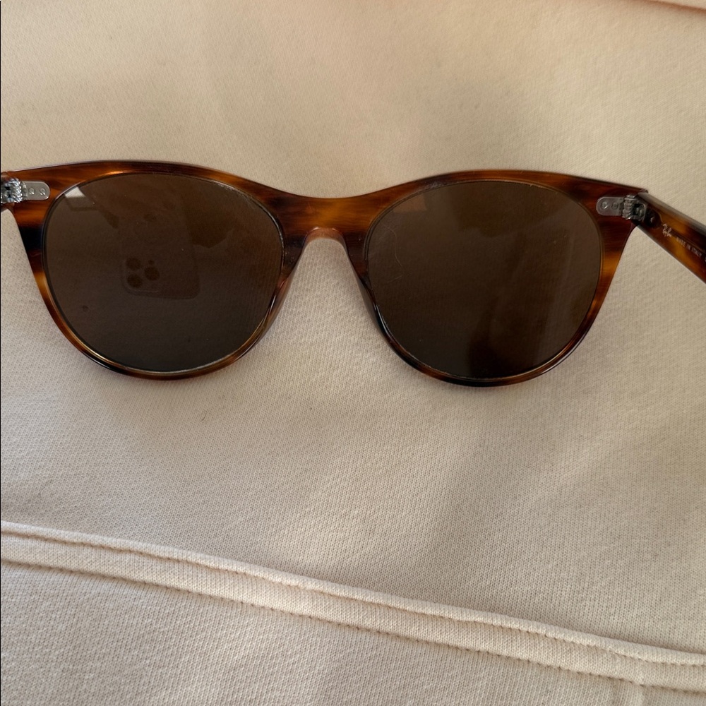 Ray-Ban Tortoise Shell Sunglasses - Picture 3 of 4